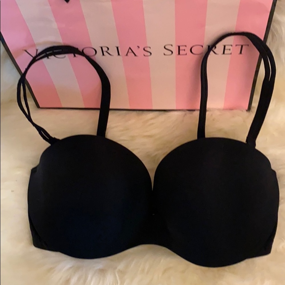 NWOTVictoria’s Secret black bra padding underwire